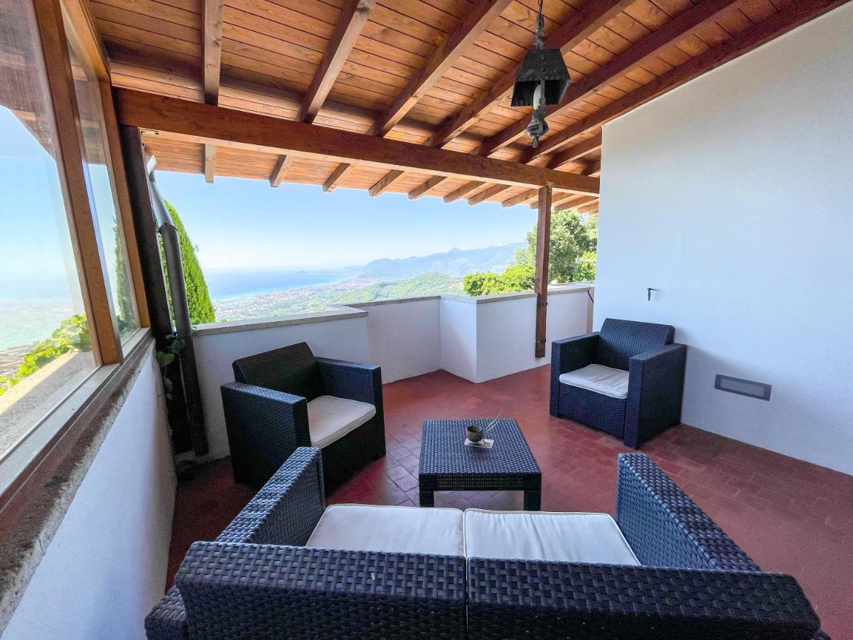 Hotel Il Capanno Pietra Ligure Exterior foto