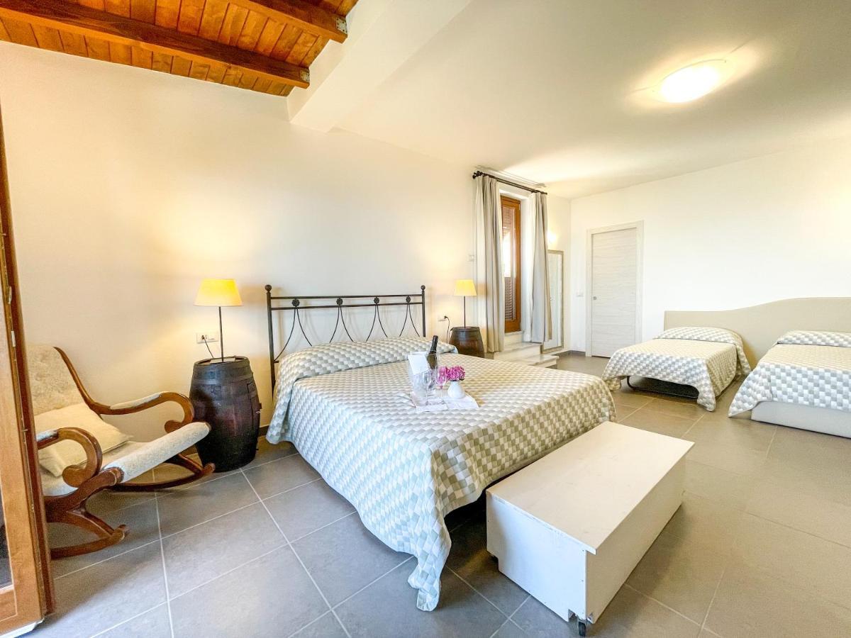 Hotel Il Capanno Pietra Ligure Habitación foto