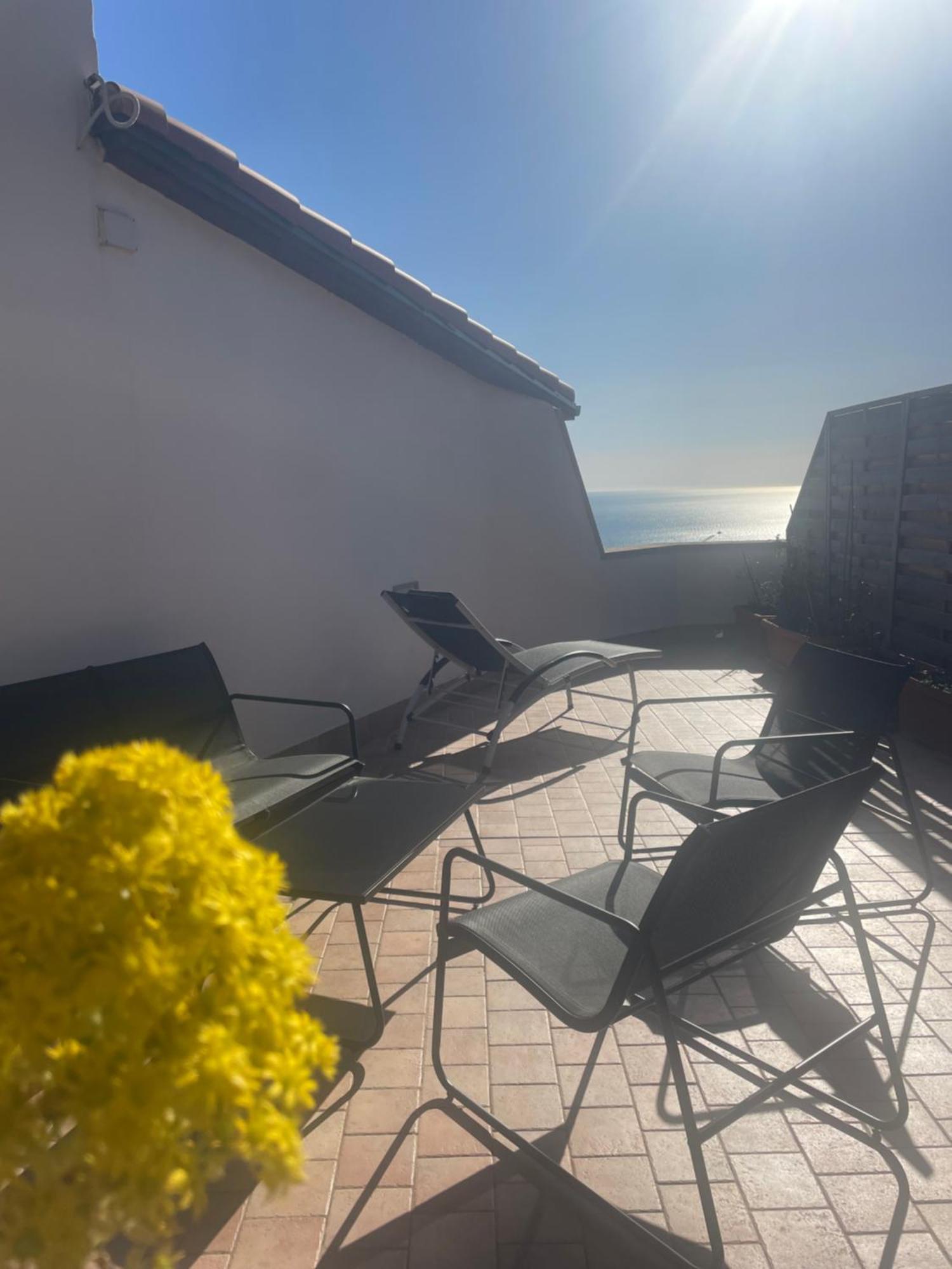 Hotel Il Capanno Pietra Ligure Exterior foto